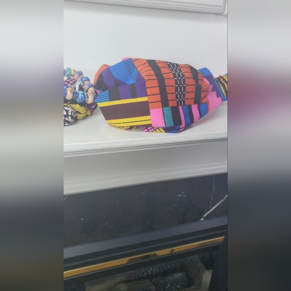 SASSY JONES Asante Colorful Beaded Necklace Set - Picture 7 of 10